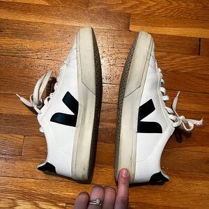 Veja Campo Low Top Sneaker